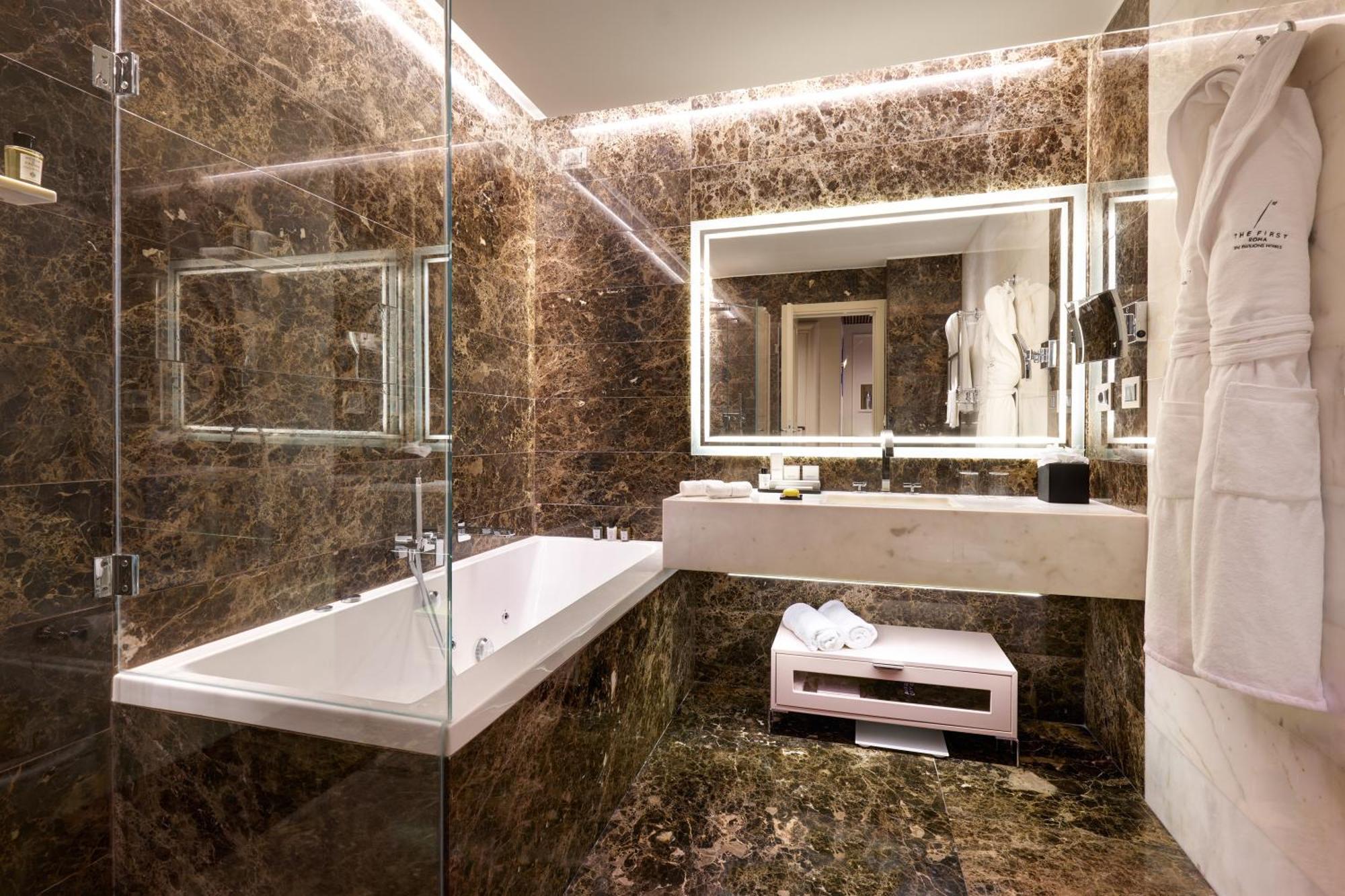 The First Arte - Preferred & Hotel Roma